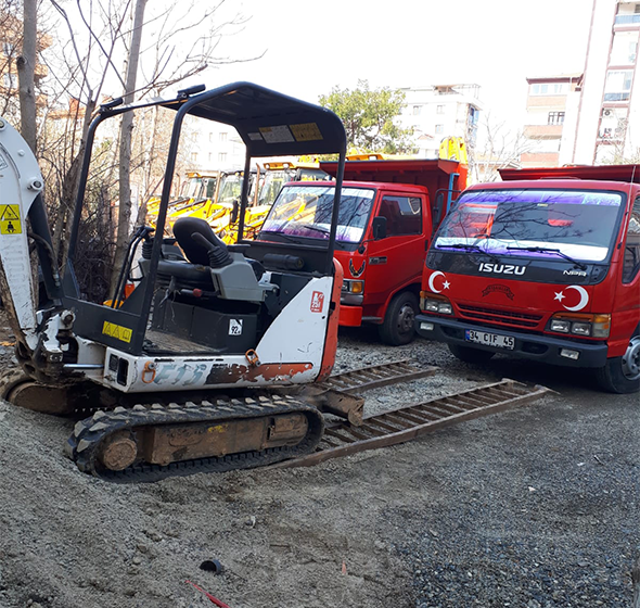İstanbul Kiralık EKskavatör Mini Kepçe Bobcat ve JCB Makinaları